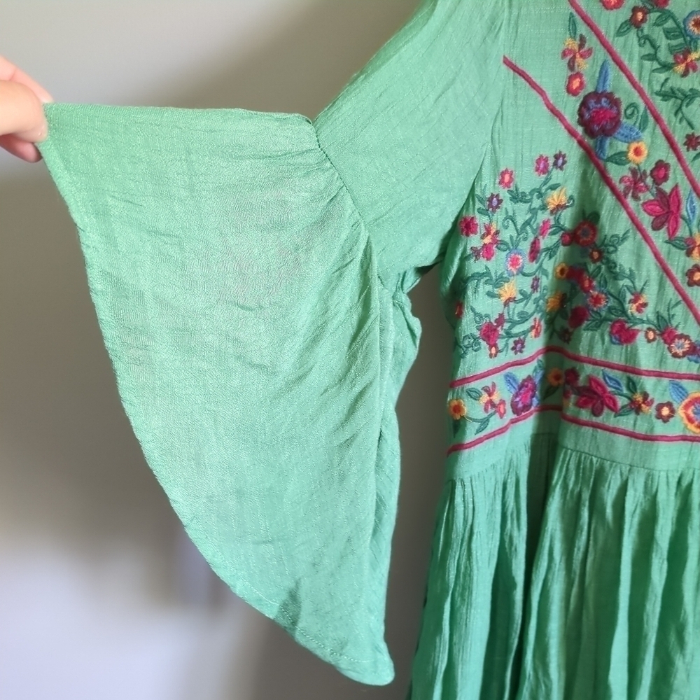 Umgee Boho Bliss Embroidered Whimsical Dress Sage Green Size Small - Picture 4 of 6